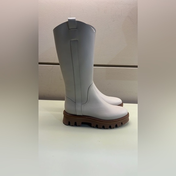 AGL MADE IN ITALY White Knee-High Combat Boots with Seamless Design - Picture 10 of 11